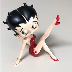 Betty Boop Strike a Pose Bobblehead.